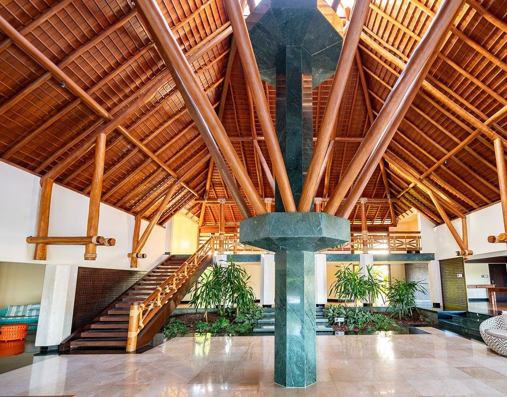 Enseada do Castelo · interior do clube