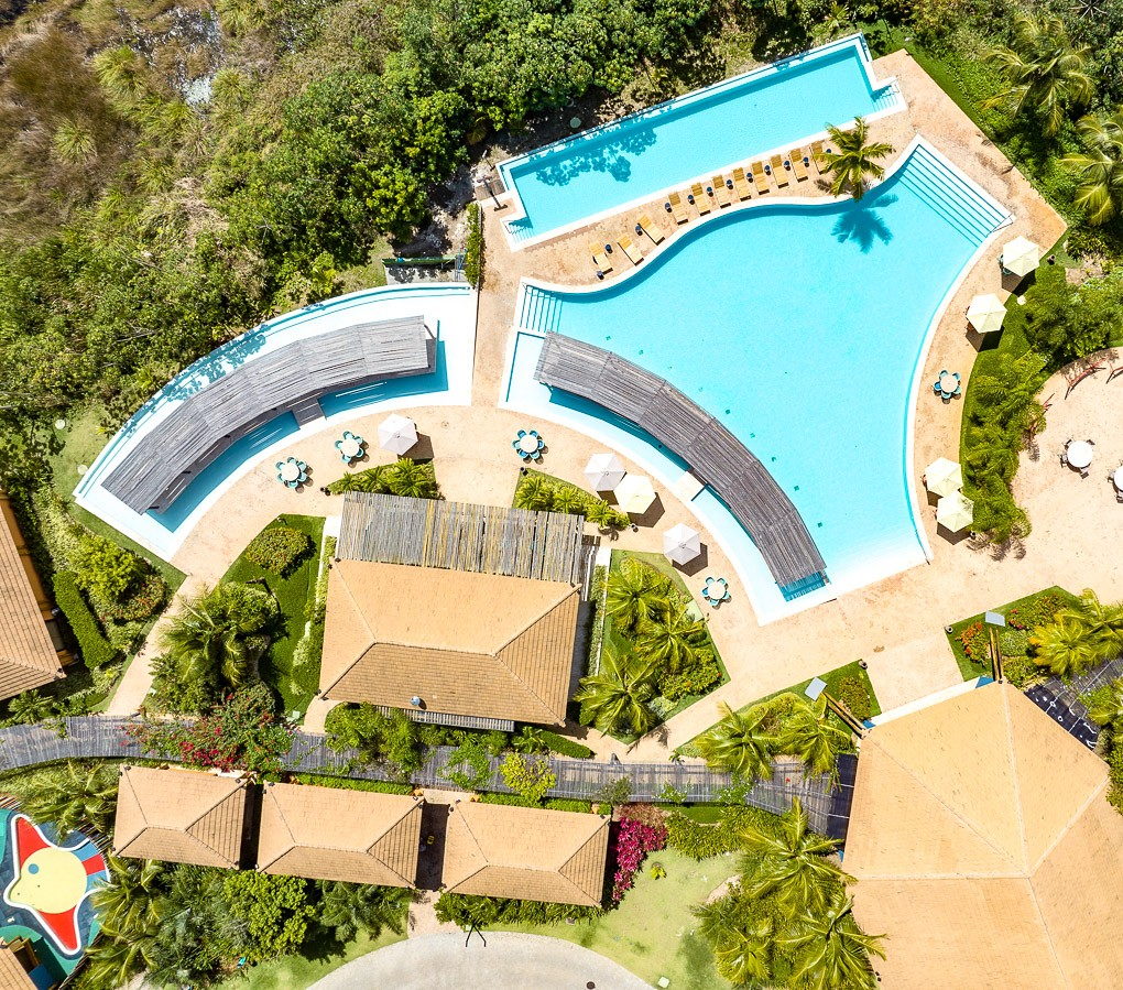 Praia Bella · piscina e quiosques