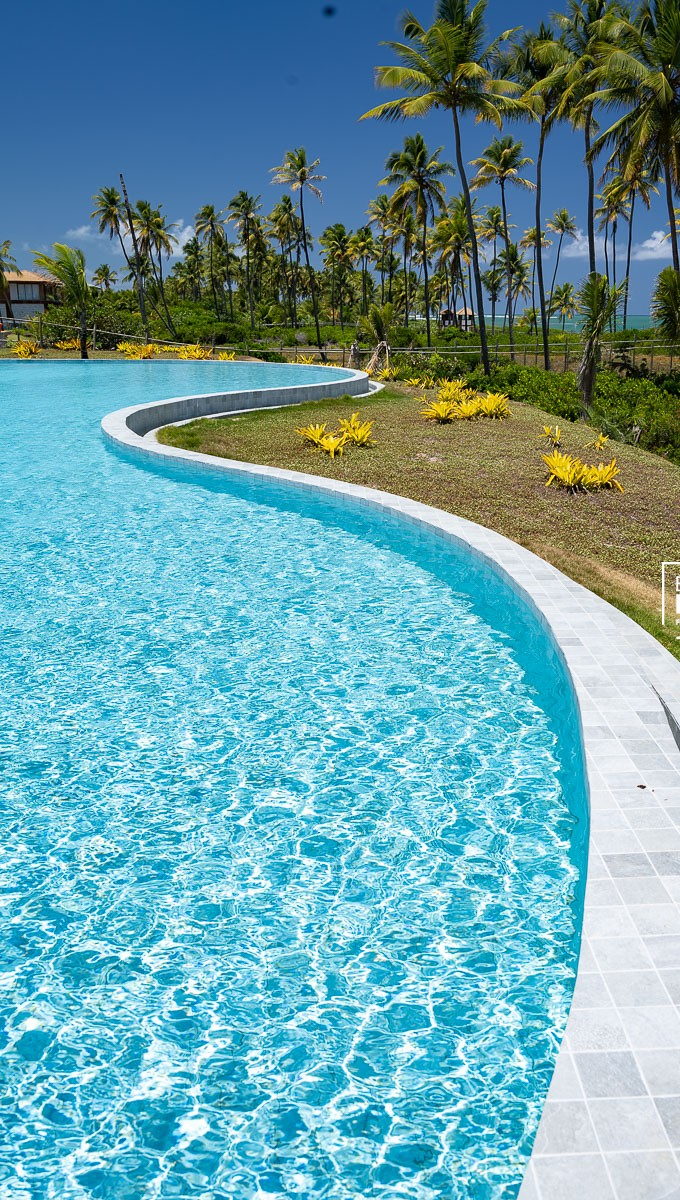 Praia do Castelo · piscina de borda orgânica