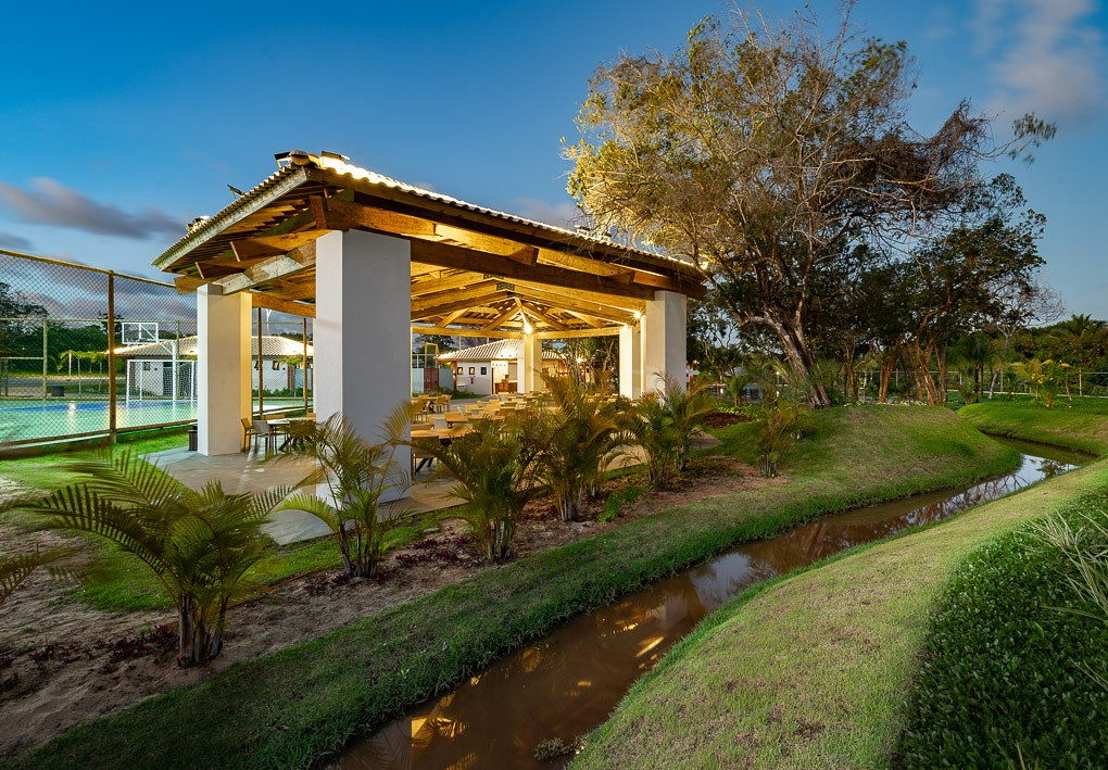 Vila do Lago · pavilhão à beira d'água